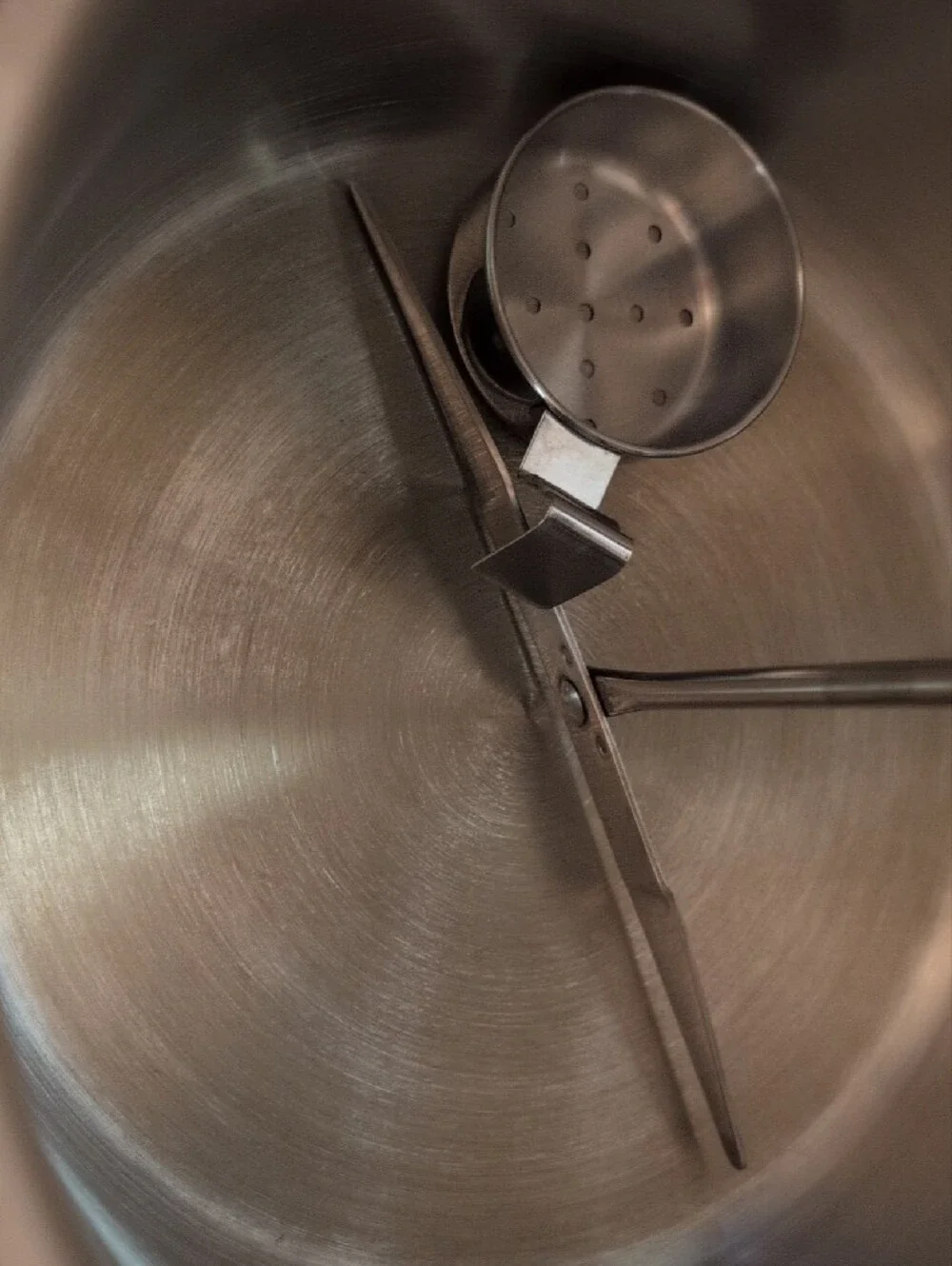 Stainless Steel Stove-Top Popcorn Popper - Silver with Wooden Handle